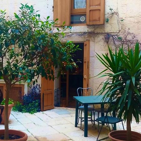 בארי Traditional Apartment In Old City מראה חיצוני תמונה